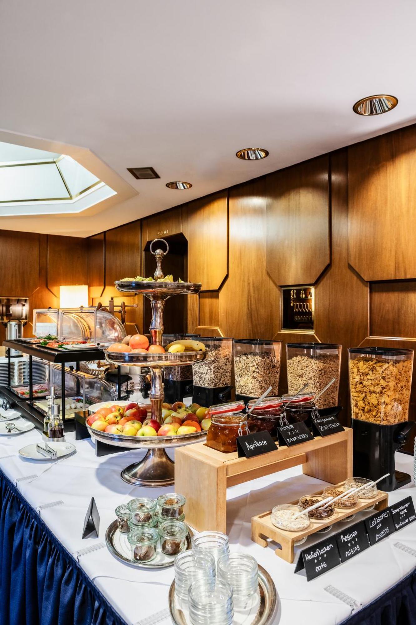 Gaestehaus Sophienstrasse Stuttgart Dış mekan fotoğraf